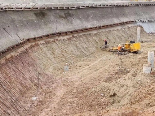 阿里基坑边坡加固